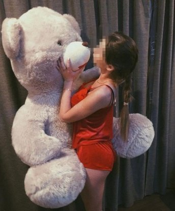 Мое роскошное тело и нежные прикосновения приведут тебя в экстаз ✨💋 Я особенная, а мои услуги не имеют равных 😉💫 В моем обаятельном обществе ты найдешь удовлетворение своих тайных фантазий и страстные моменты наслаждения. Ночь со мной станет незабываемым приключением, которым ты захочешь повторить снова и снова... 🌃🌌 Сделай для себя незабываемый подарок и позволь мне стать твоей маленькой ночной феей. Прекрасные отзывы на свой счет и умопомрачительные фото гарантируют только лучшее! Москва моя родина, так что жду встречи в Москве, чтобы сделать твои желания реальностью. 💫✨😉 Елена